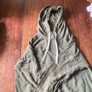 Xs green hoodie.